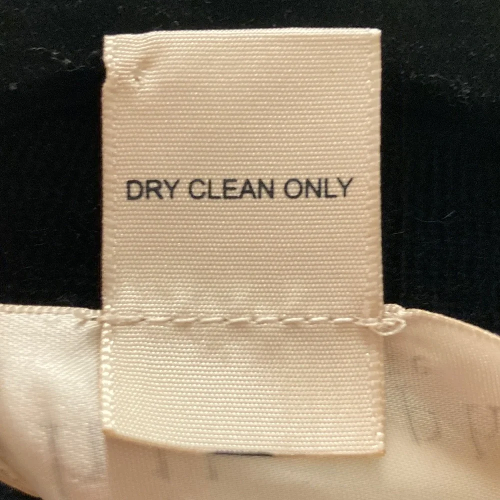 NWOT Philosophy 100% Cashmere Cape